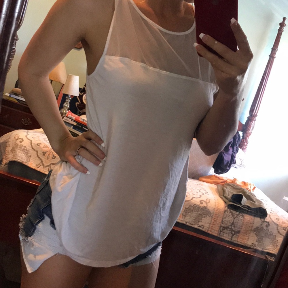White mesh tank - Picture 2 of 2